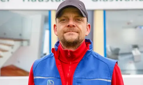 Bild: Tobias Kirmis - der Obermonteur (Tobias-Kirmis.webp) 