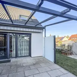 Bild: Überdachungen (Überdachungen  in Roth und Umgebung Fenster, Türen, Fenstersanierung in Roth und Umgebung - Fensterbau & Glaserei Reich)