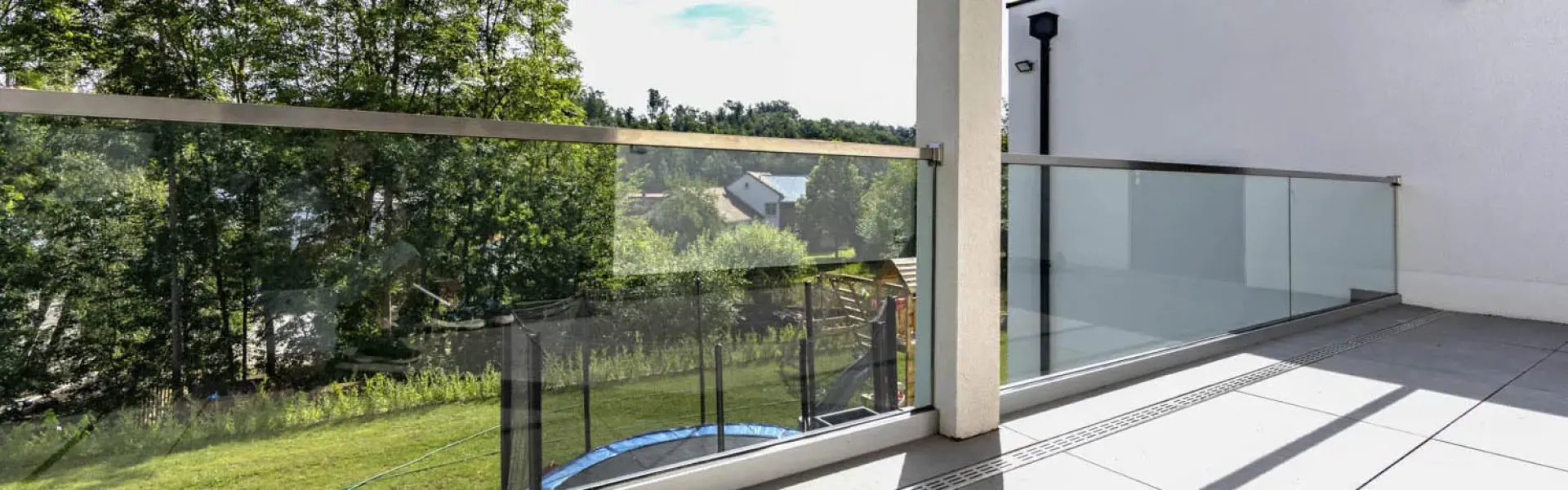 Glasgeländer im Außenbereich - Fensterbau & Glaserei Reich Roth